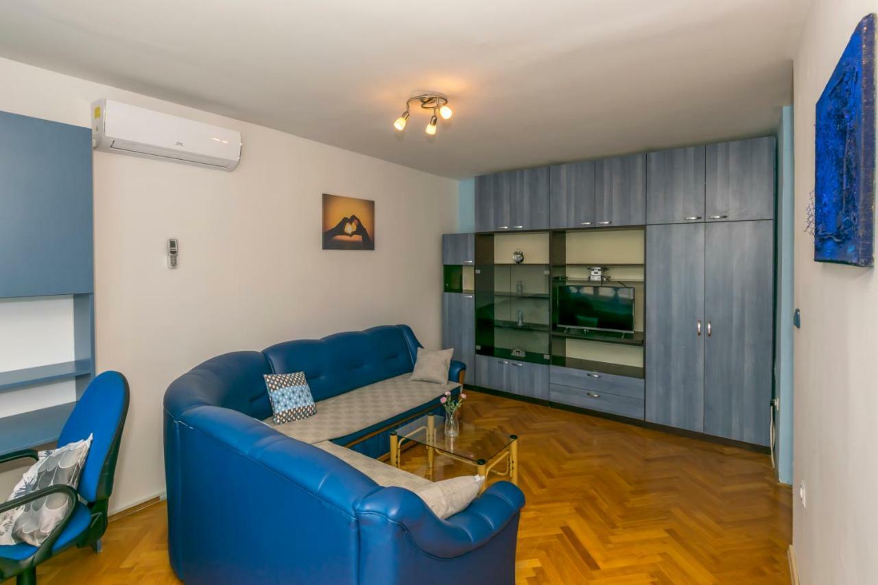 Apartment Azure